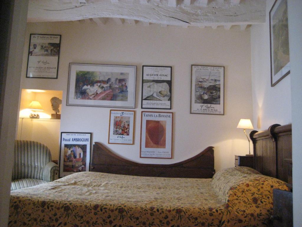 Maison d'Hôtes de l'Evêché Vaison-la-Romaine Chambre photo